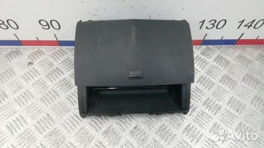 Монитор mercedes benz C-class W204 (SNT01IU02)