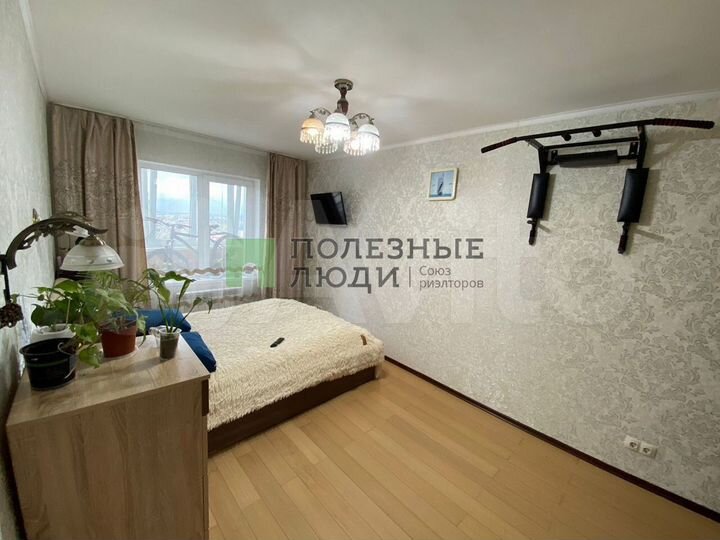 3-к. квартира, 81,8 м², 8/12 эт.