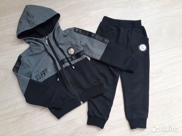 Спортивный костюм фирменный
