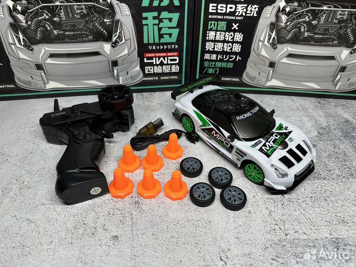 Машинка для дрифта на радиоуправлении Nissan GT-R