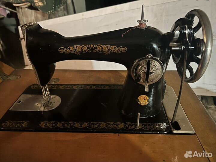 Швейная машина Подольск ножная