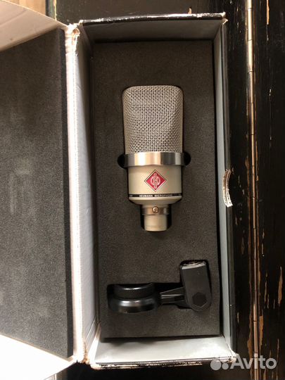Студийный микрофон Neumann TLM102