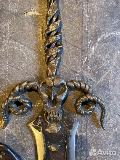 Кованный щит Сувенир. Ручная работа