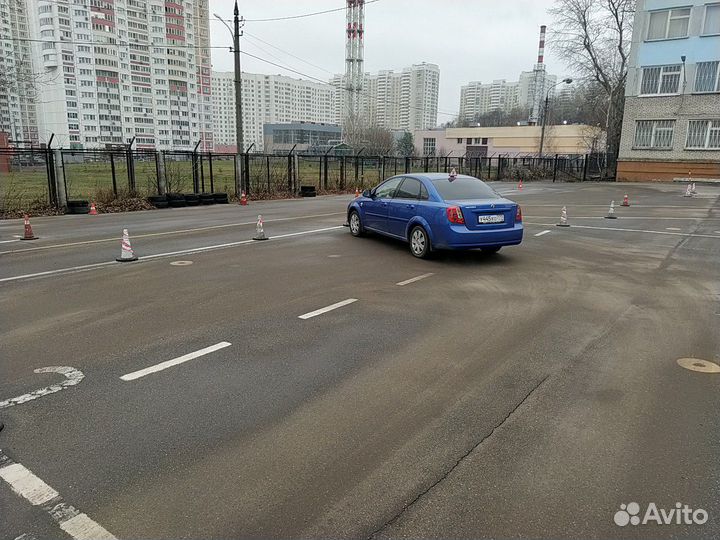 Автоинструктор, инструктор по вождению