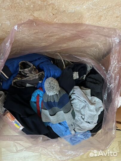 Целый мешок одежды на мальчика