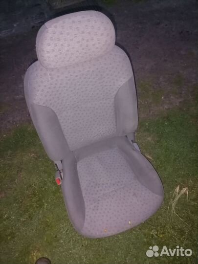 Сиденья киа рио 1 уневерсал ресталинг