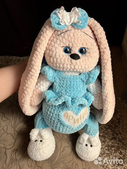 Вязанные игрушки, мягкие игрушки, зайки вязаные