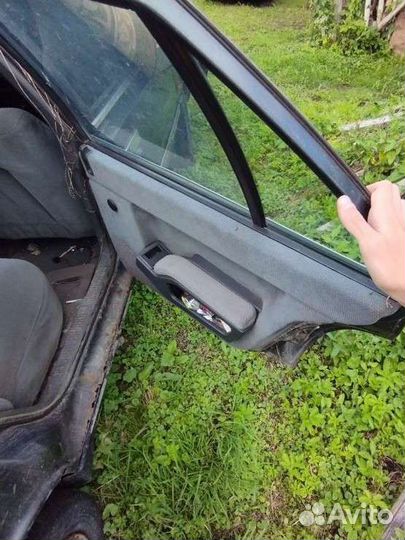 Дверь Рено 25