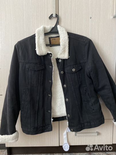 Джинсовая куртка с мехом