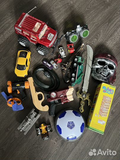 Игрушки для мальчика пакетом