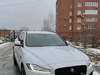 Jaguar F-Pace 3.0 AT, 2018, 135 000 км, с пробегом, цена 4 600 000 руб.