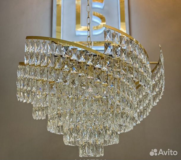 Люстра потолочная