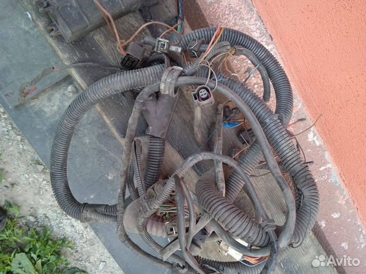 Продам на Фольксваген Т 4 подкапотную проводку аас