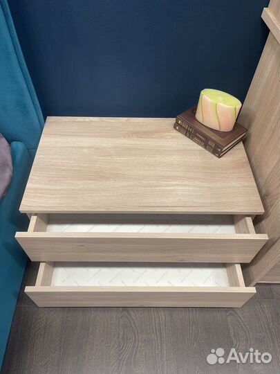 Новая прикроватная тумба с двумя ящиками бежевая