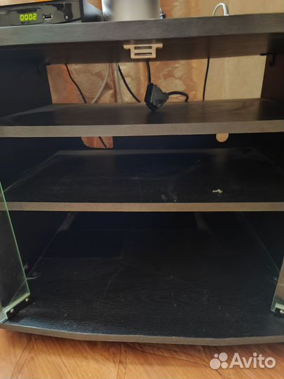 Тумбочка под телевизор