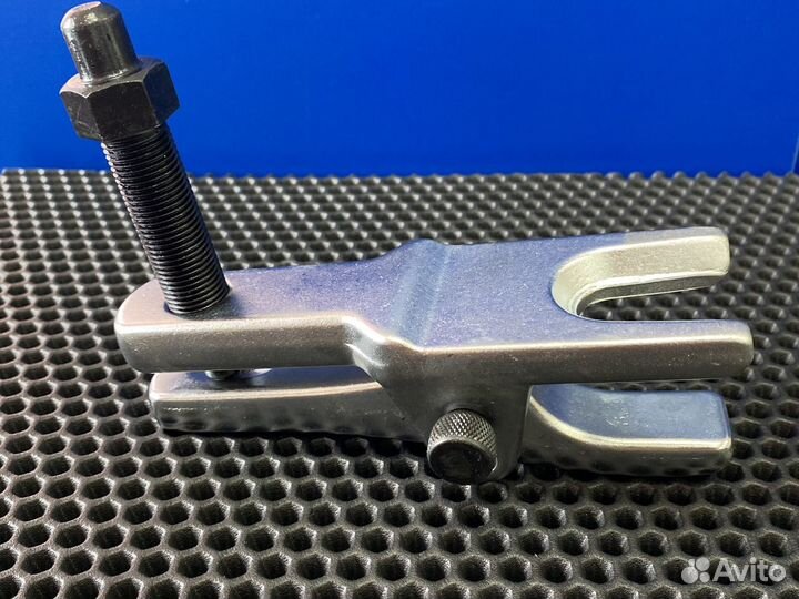 Съемник шаровых опор