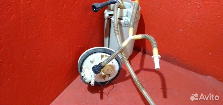 Насос топливный правый Туарег бензонасос 2002-10