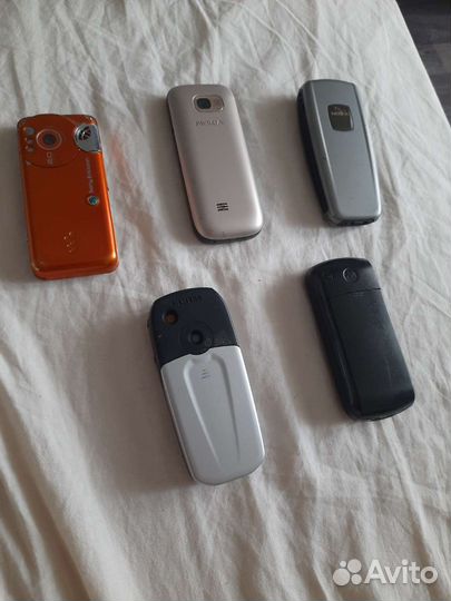 Мобильные телефоны на запчасти