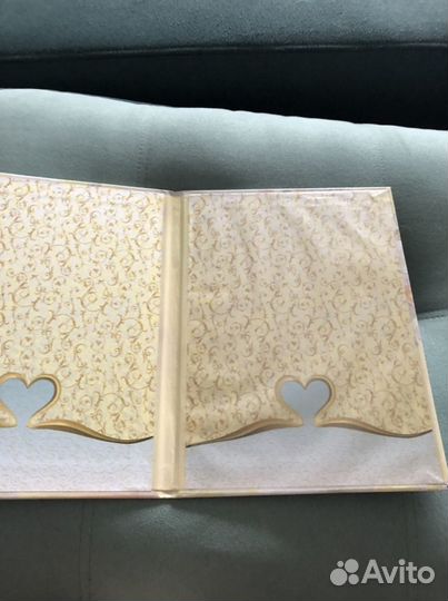 Атласная лента, обложка на свидетельство о браке