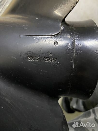 Винт гребной suzuki 90 3х13,75х21