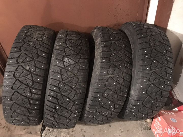 Goodyear Ultragrip 600 215/65 R16