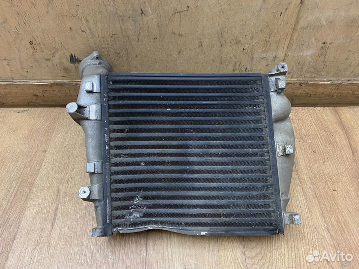 Интеркулер Porsche Cayenne 2010-2017 Правый