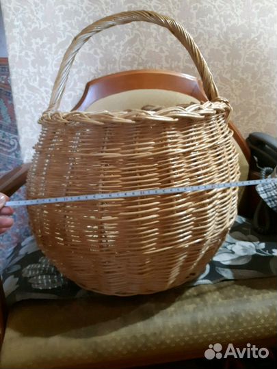 Корзина плетеная из лозы