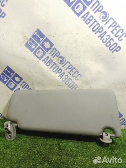 Козырек солнцезащитный передний левый Renault