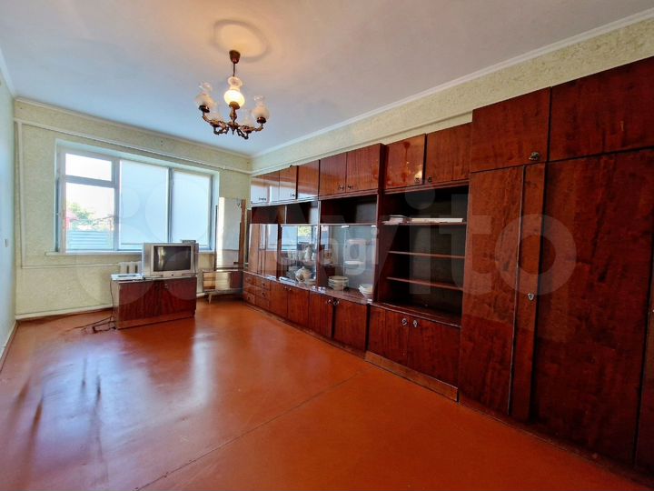 3-к. квартира, 57,3 м², 1/2 эт.