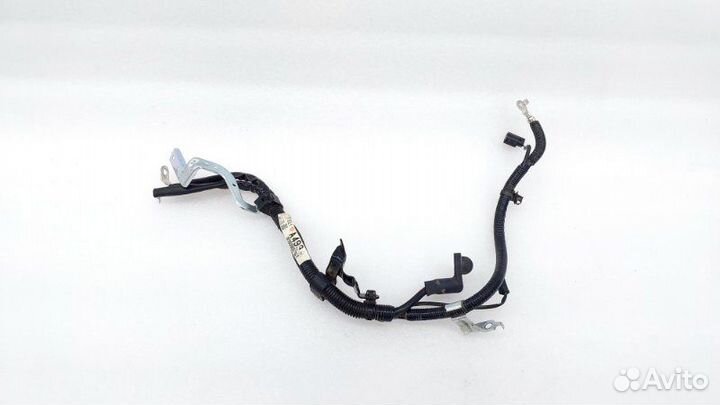 Клемма аккумулятора плюсовая Mitsubishi Outlander