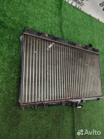 Радиатор охлаждения двигателя Mitsubishi Lancer