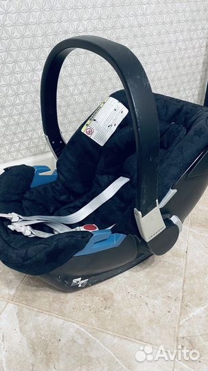 Детское автокресло Cybex Aton с базой Isofix
