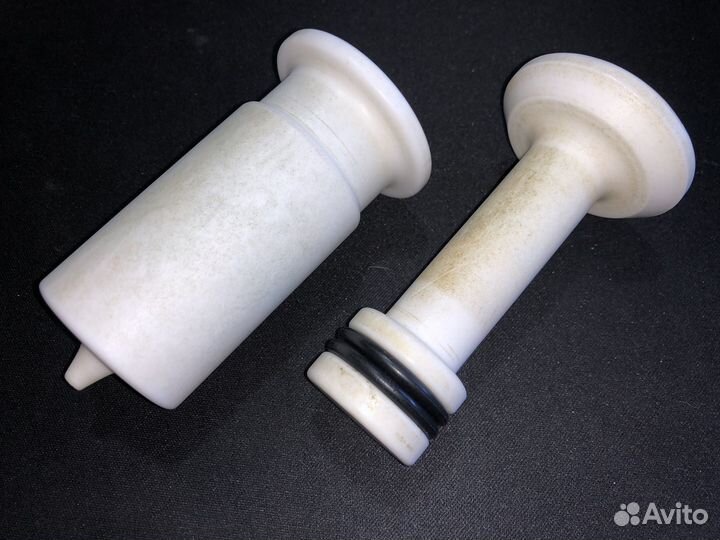 Фторопластовый шприц для литья приманок