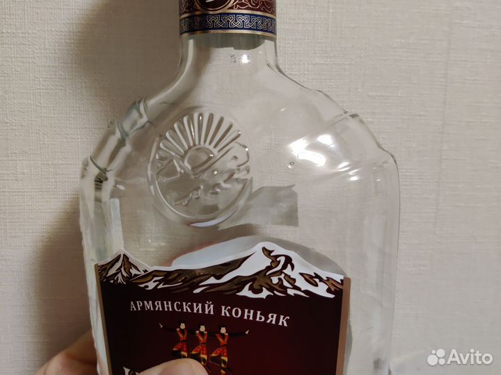 Бутылки коньячные в коллекцию пустые