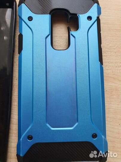 Чехлы на телефон