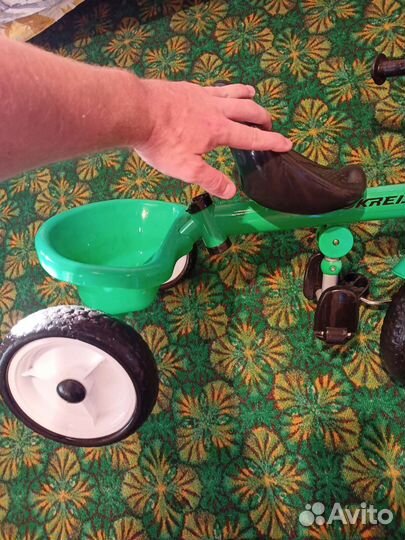 Трехколесный велосипед