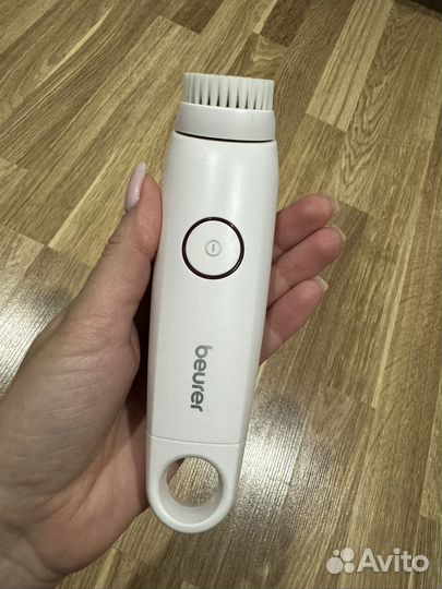 Электрическая щетка для чистки лица Beurer FC45