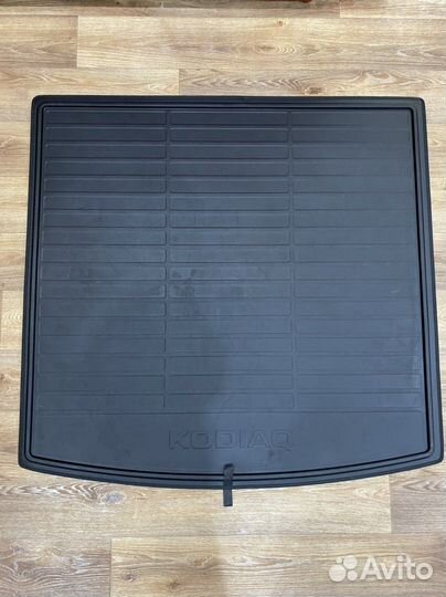 Коврик в багажник skoda kodiaq оригинал