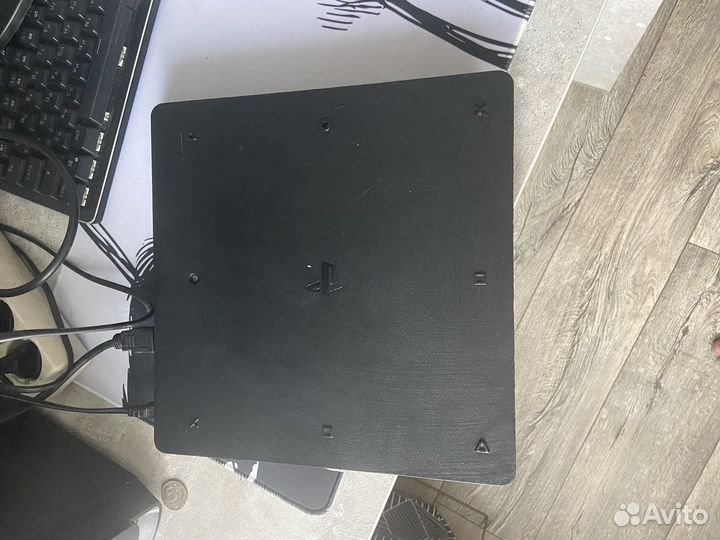 Sony playstation 4 slim
