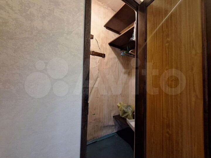 2-к. квартира, 47 м², 4/4 эт.