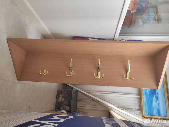 Вешалка и тумба в прихожую б/у
