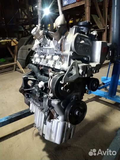 Двигатель Volkswagen Golf 1.4 tfsi CAX