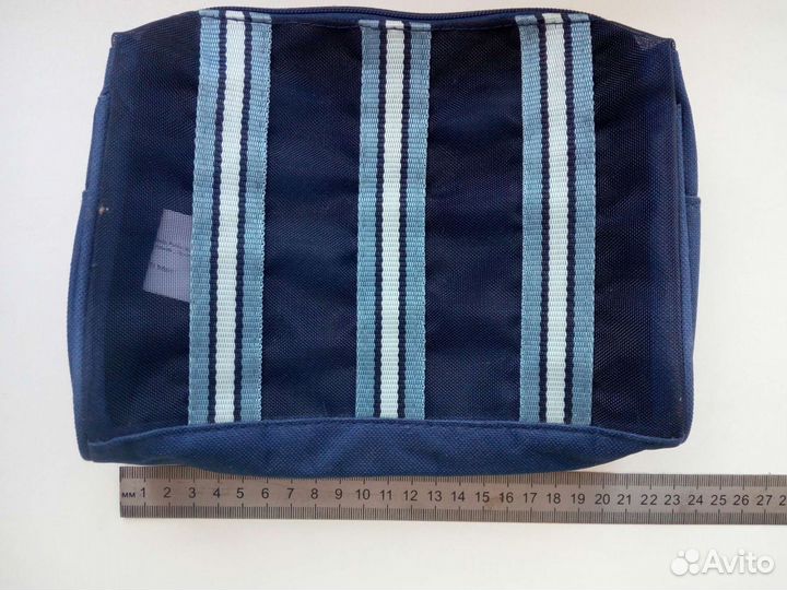 Косметички новые. 4 штуки. На молнии