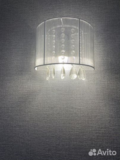 Люстра и 2 бра