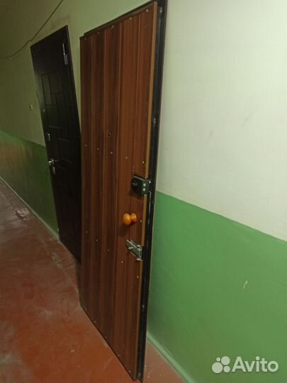 Дверь металлическая обшитая мдф, (утепленная)