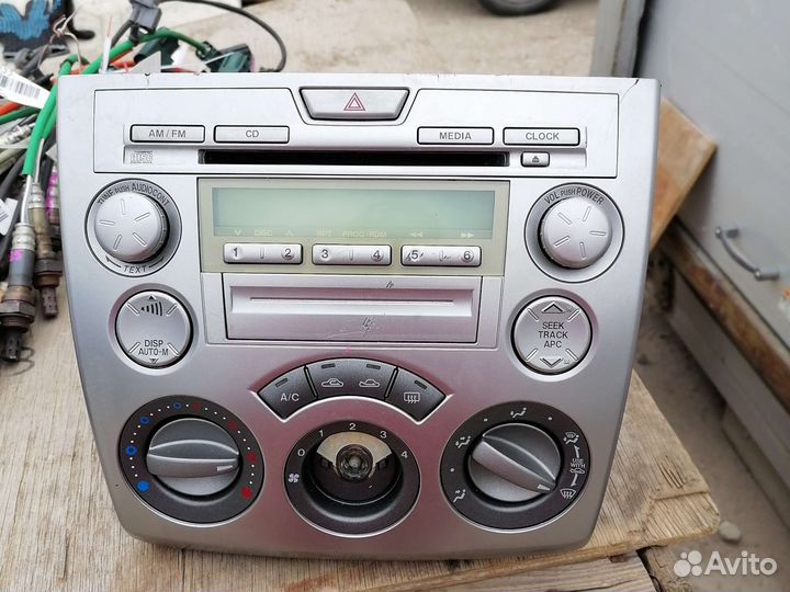 Магнитолла мазда демио