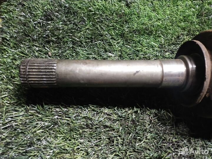 Привод задний правый Land Rover Discovery