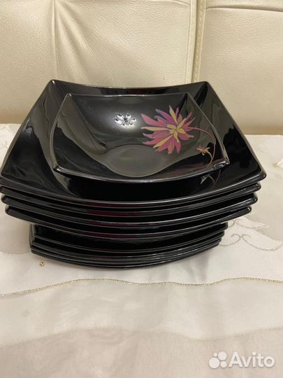 Стеклянные тарелки