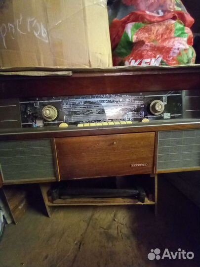 Радиола Беларусь р-101-л