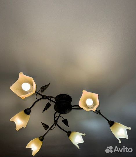 Люстра потолочная бу